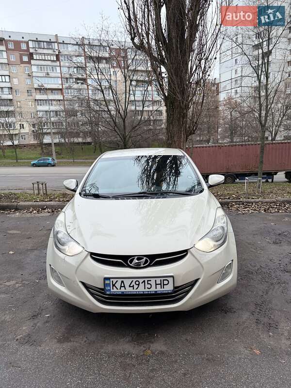 Седан Hyundai Elantra 2012 в Киеве фото 2 Седан Hyundai Elantra 2012 в Киеве
