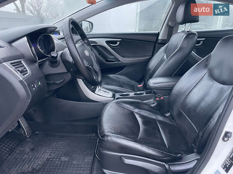 Седан Hyundai Elantra 2012 в Полтаві