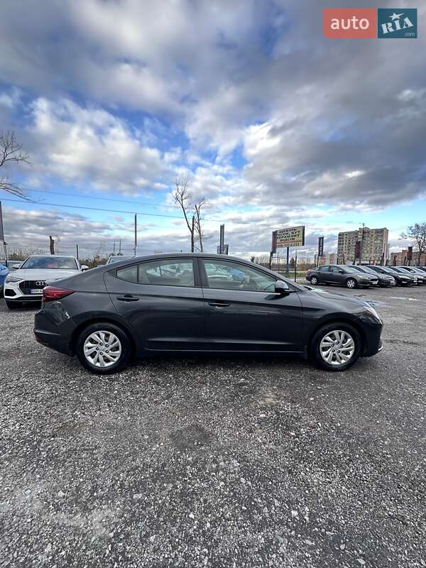 Седан Hyundai Elantra 2020 в Білогородці
