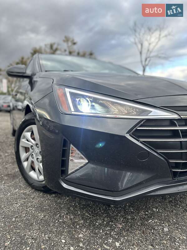 Седан Hyundai Elantra 2020 в Білогородці