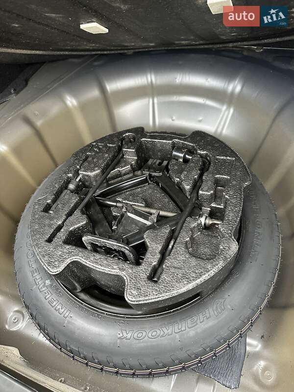 Седан Hyundai Elantra 2020 в Білогородці