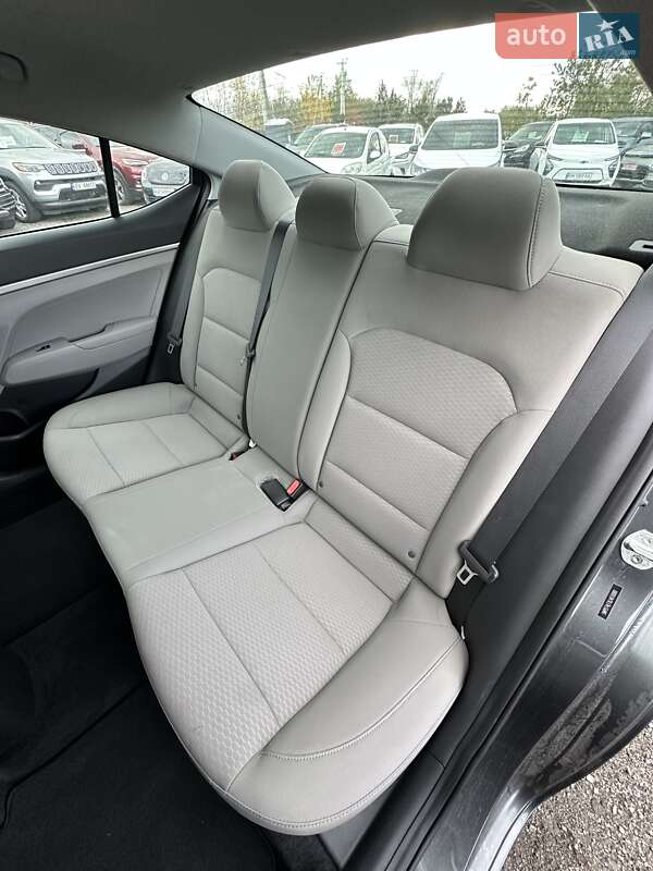 Седан Hyundai Elantra 2020 в Білогородці