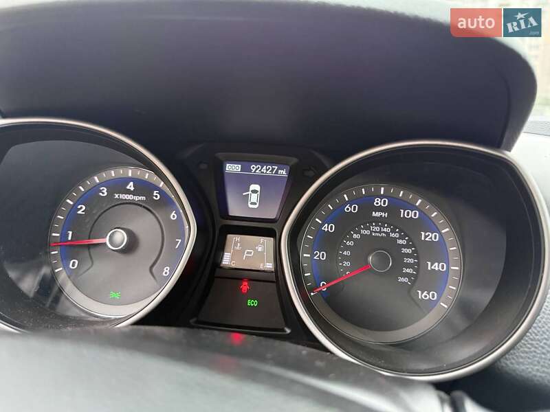 Хэтчбек Hyundai Elantra 2016 в Киеве