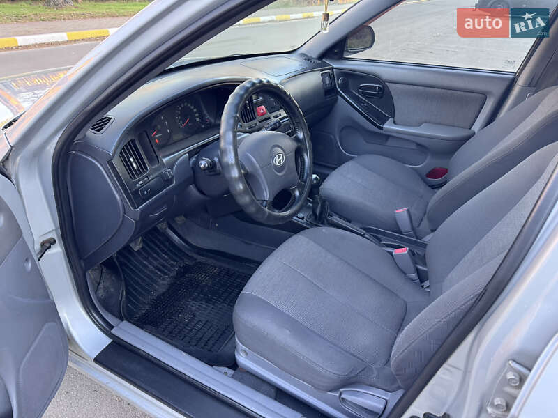 Седан Hyundai Elantra 2006 в Киеве