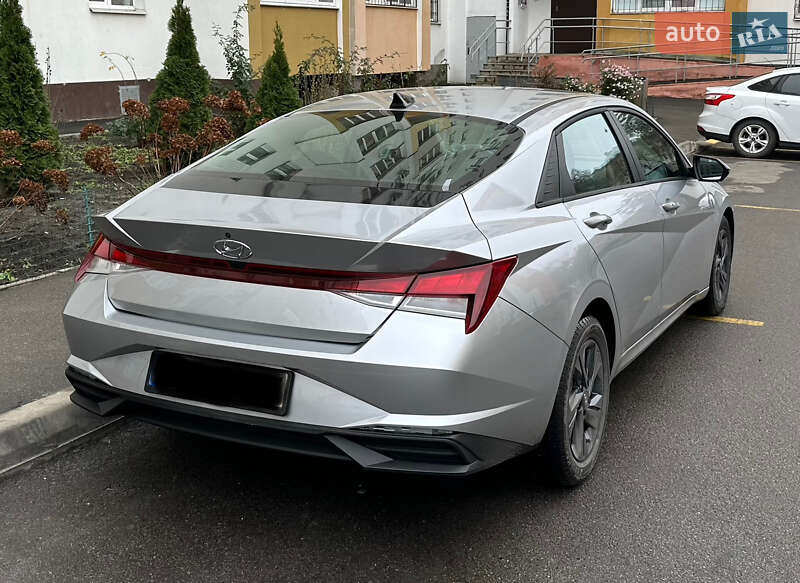 Седан Hyundai Elantra 2021 в Харкові