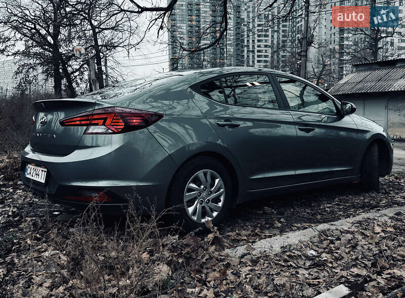 Седан Hyundai Elantra 2018 в Киеве фото 11 Седан Hyundai Elantra 2018 в Киеве