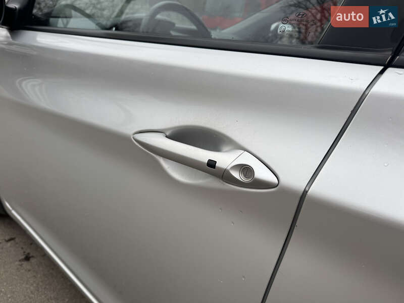 Седан Hyundai Elantra 2012 в Киеве фото 13 Седан Hyundai Elantra 2012 в Киеве