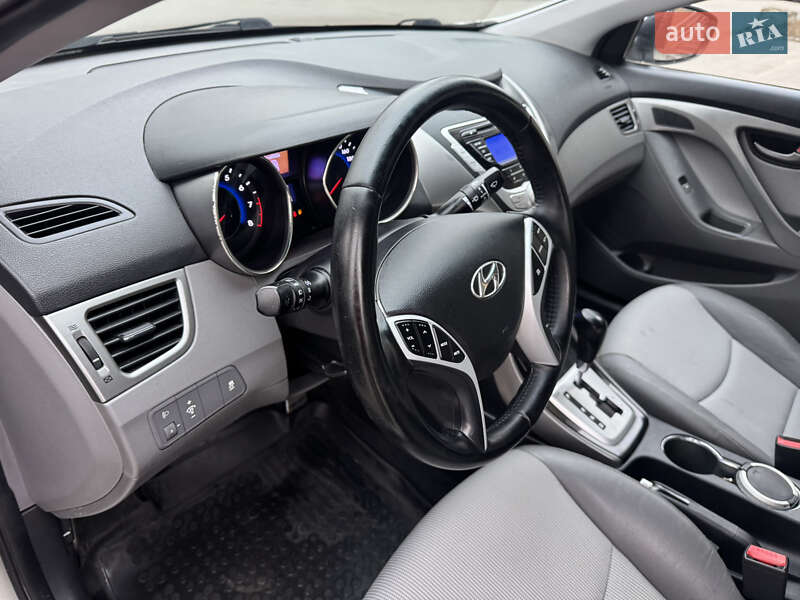 Седан Hyundai Elantra 2012 в Киеве фото 18 Седан Hyundai Elantra 2012 в Киеве