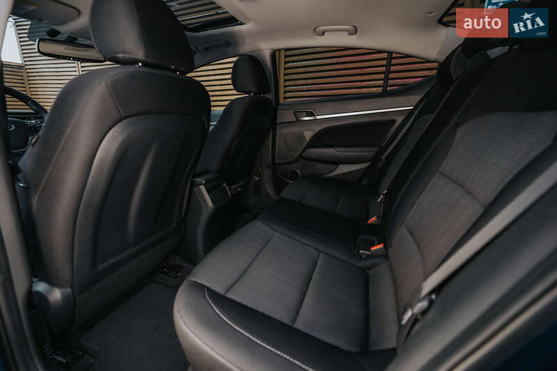 Седан Hyundai Elantra 2017 в Києві фото 15 Седан Hyundai Elantra 2017 в Києві