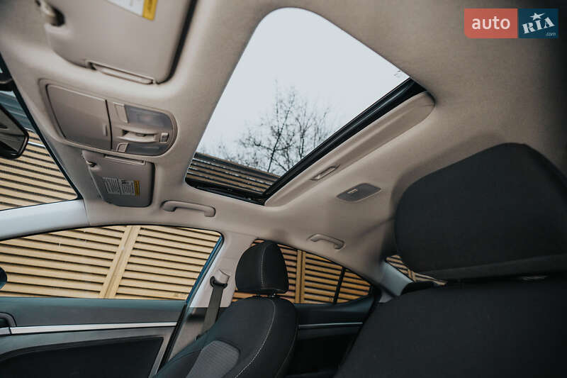 Седан Hyundai Elantra 2017 в Києві фото 24 Седан Hyundai Elantra 2017 в Києві