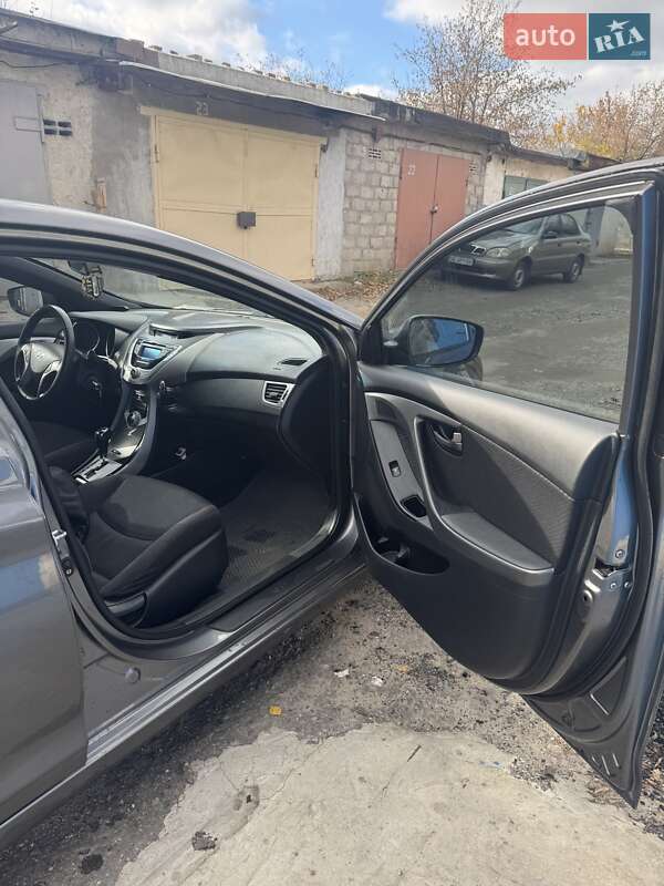 Седан Hyundai Elantra 2011 в Кривом Роге фото 4 Седан Hyundai Elantra 2011 в Кривом Роге
