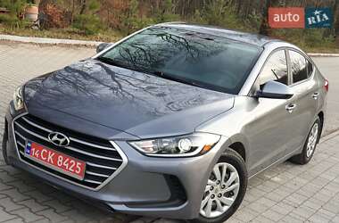 Седан Hyundai Elantra 2018 в Львове