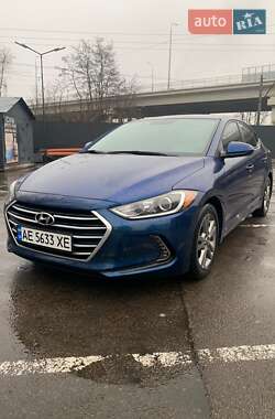 Седан Hyundai Elantra 2016 в Києві