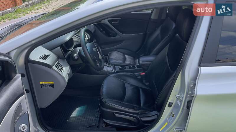 Седан Hyundai Elantra 2012 в Харькове
