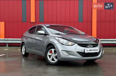 Седан Hyundai Elantra 2012 в Киеве