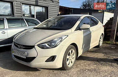 Седан Hyundai Elantra 2013 в Харькове