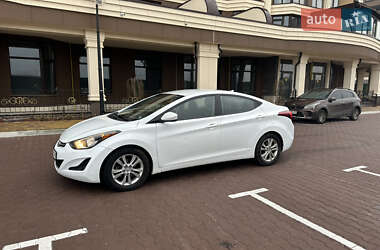 Седан Hyundai Elantra 2015 в Києві