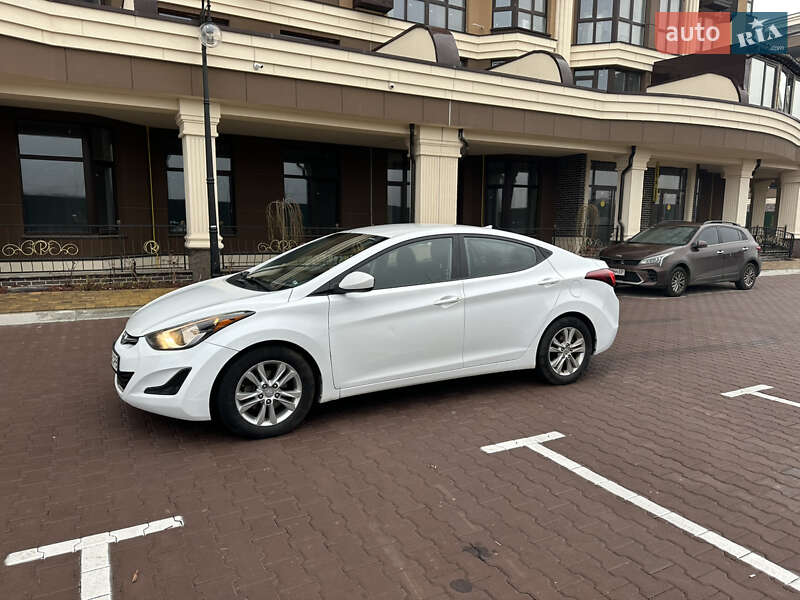 Hyundai Elantra 2015