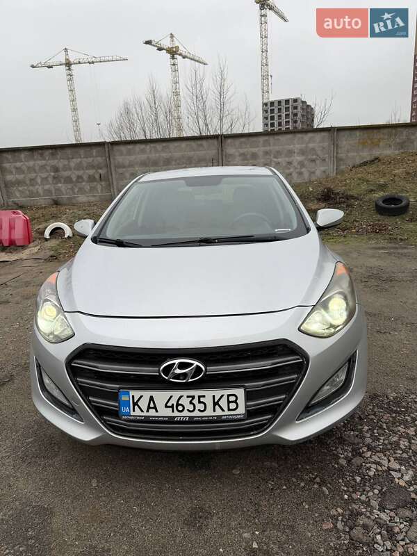 Hyundai Elantra 2016
