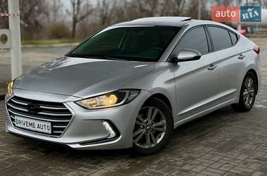 Седан Hyundai Elantra 2017 в Днепре