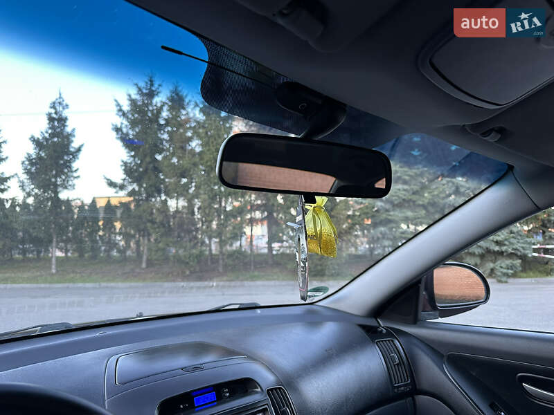 Седан Hyundai Elantra 2007 в Тернополе