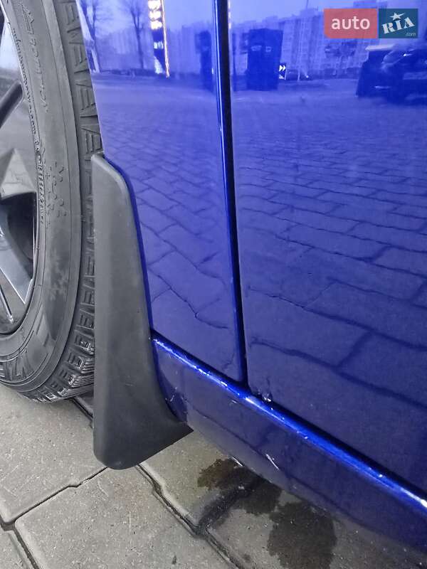 Седан Hyundai Elantra 2023 в Киеве