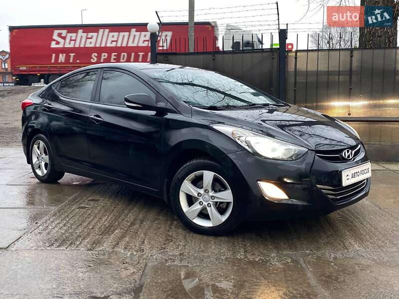 Hyundai Elantra 2013