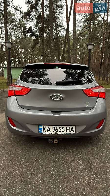 Хэтчбек Hyundai Elantra 2013 в Чернигове