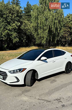 Седан Hyundai Elantra 2016 в Кропивницком