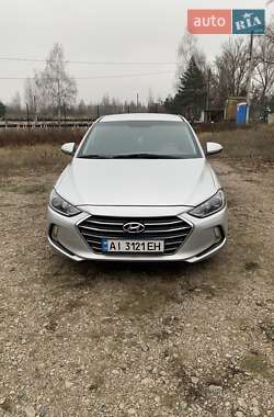Седан Hyundai Elantra 2017 в Ирпене