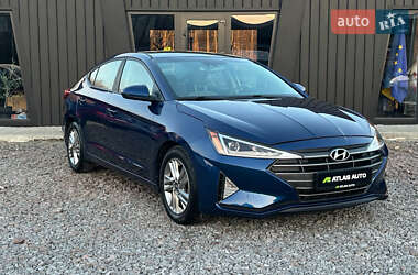 Седан Hyundai Elantra 2019 в Львове