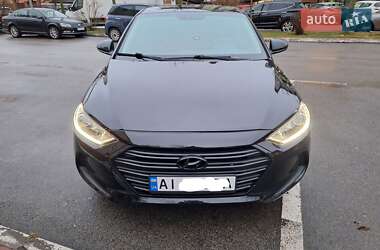 Седан Hyundai Elantra 2017 в Киеве