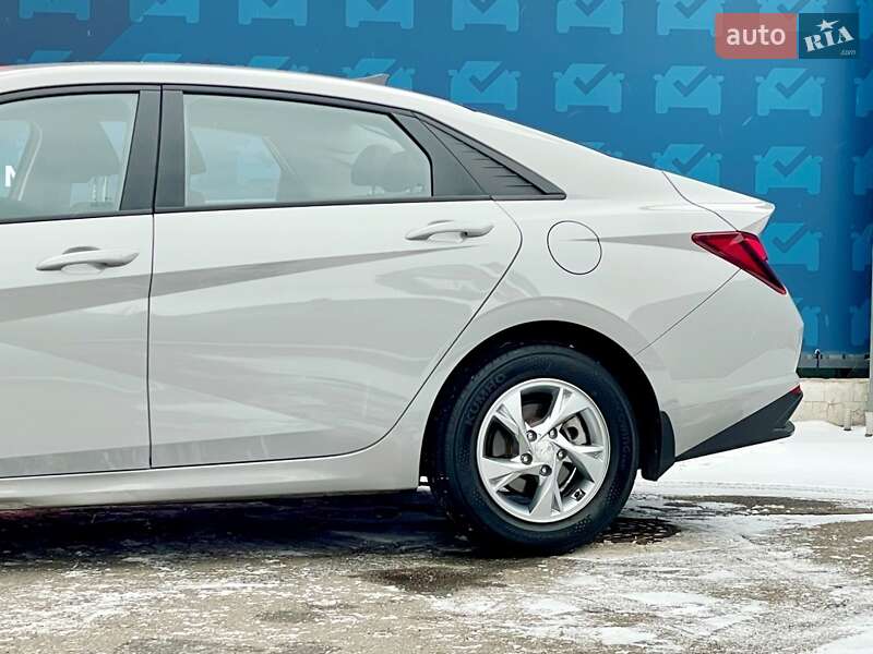 Седан Hyundai Elantra 2021 в Києві