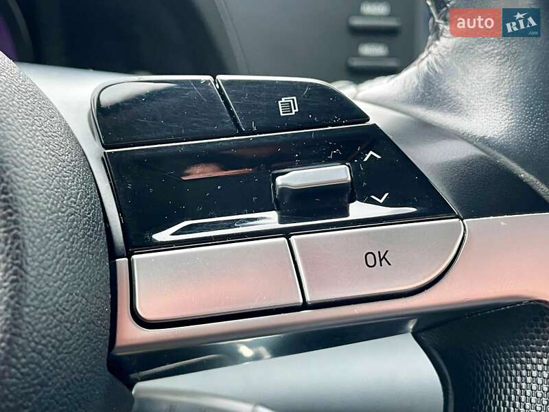 Седан Hyundai Elantra 2021 в Києві