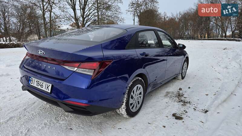 Седан Hyundai Elantra 2021 в Миргороде