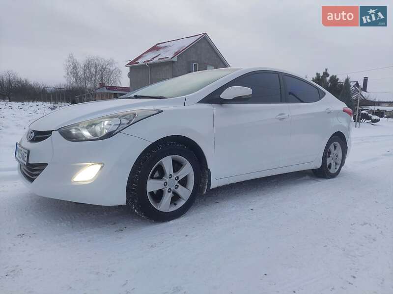 Седан Hyundai Elantra 2012 в Днепре