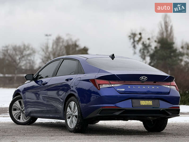 Седан Hyundai Elantra 2021 в Киеве