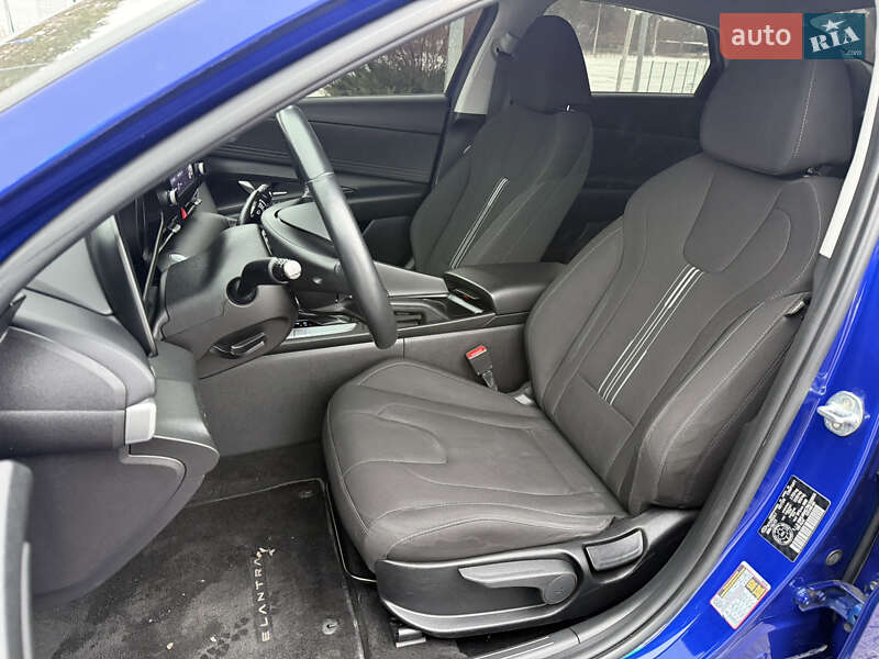 Седан Hyundai Elantra 2021 в Киеве
