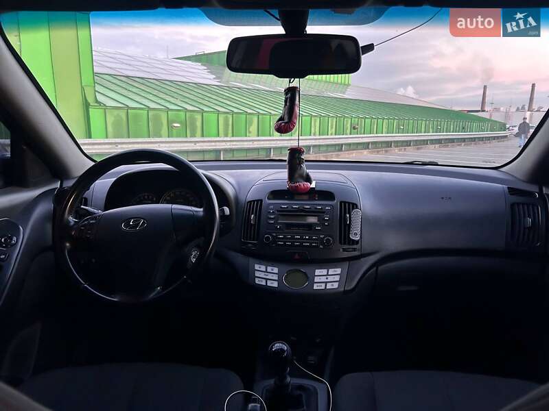 Седан Hyundai Elantra 2008 в Киеве фото 13 Седан Hyundai Elantra 2008 в Киеве