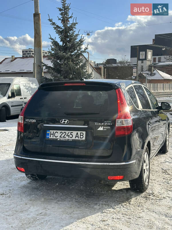 Универсал Hyundai Elantra 2011 в Львове