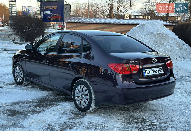 Седан Hyundai Elantra 2007 в Тернополе