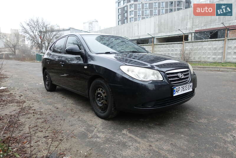 Седан Hyundai Elantra 2008 в Киеве