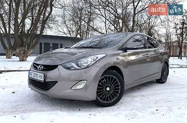 Седан Hyundai Elantra 2013 в Кривом Роге