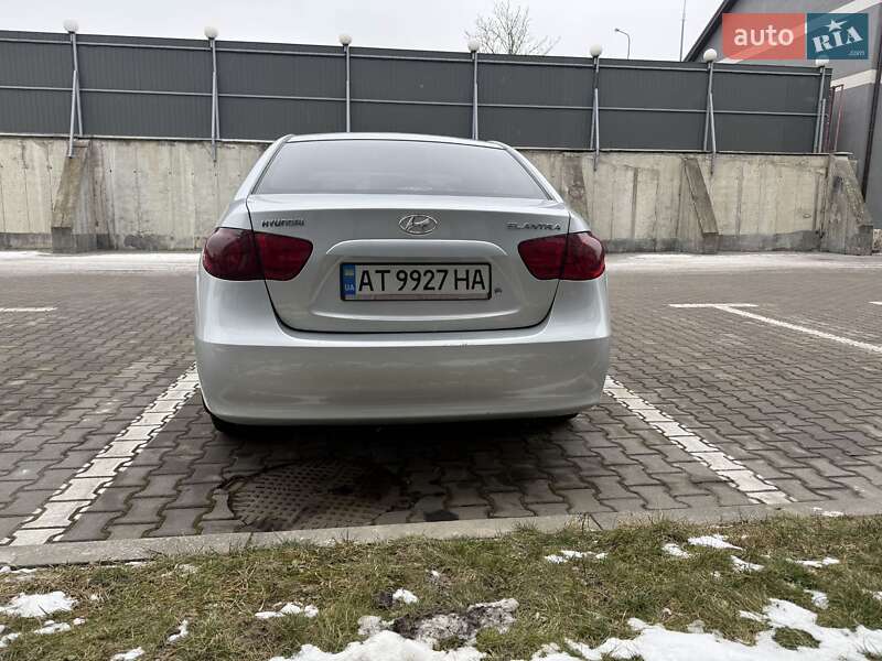 Седан Hyundai Elantra 2007 в Івано-Франківську