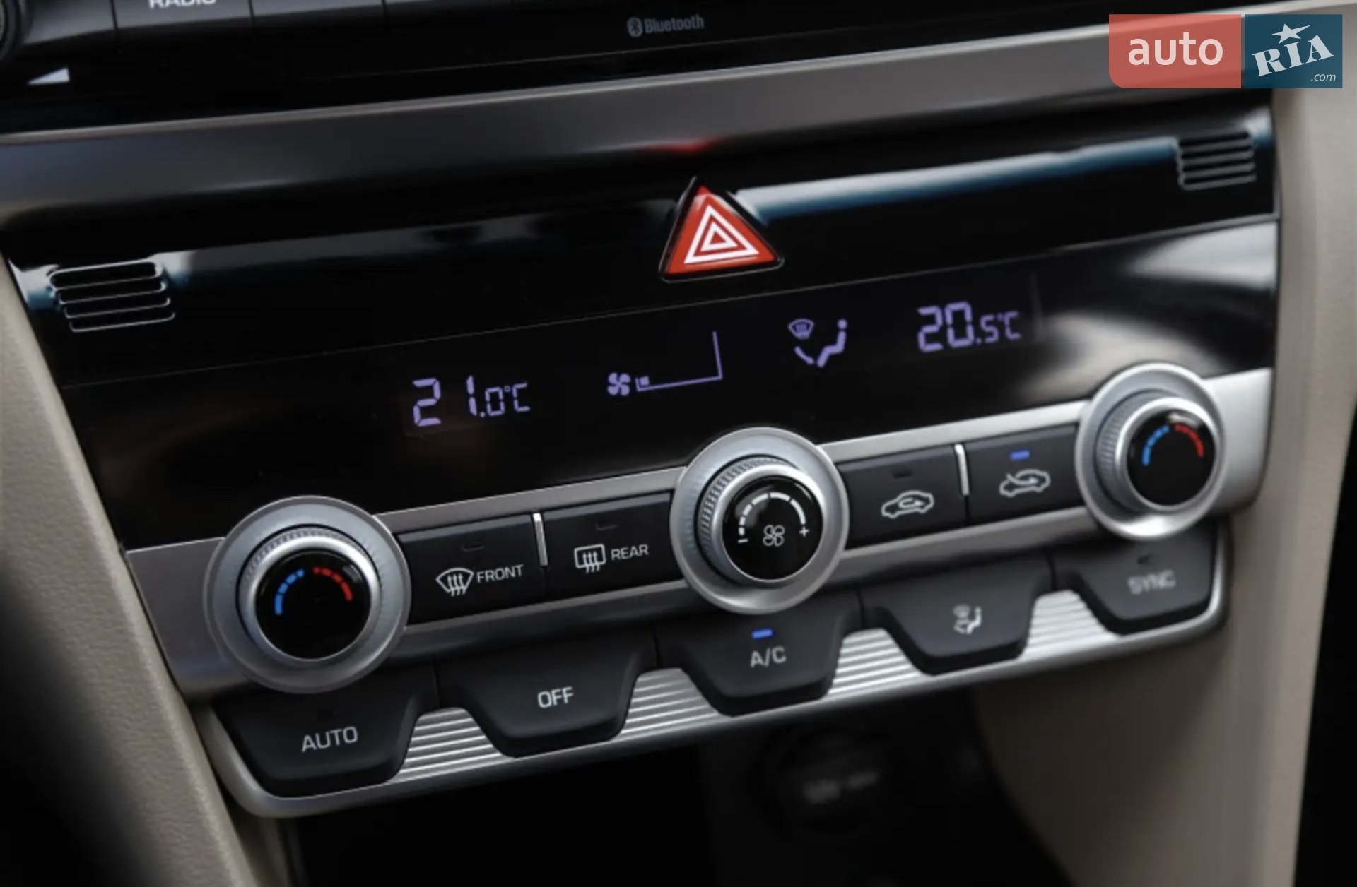 2020 Hyundai Elantra - мініатюра 13