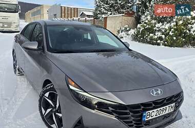 Седан Hyundai Elantra 2023 в Львове