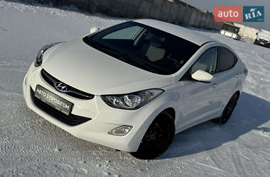 Седан Hyundai Elantra 2012 в Виннице