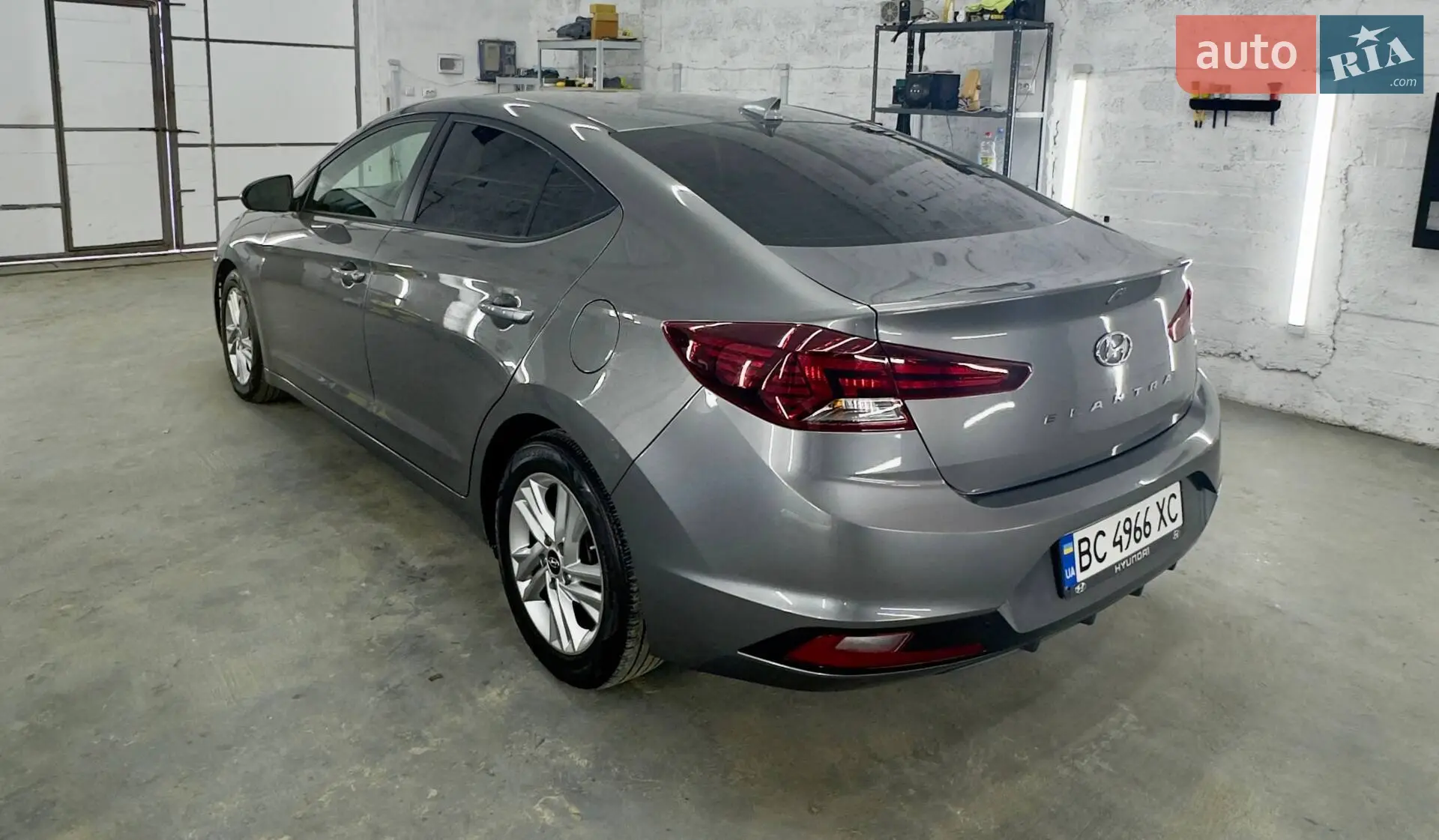 2019 Hyundai Elantra - мініатюра 10