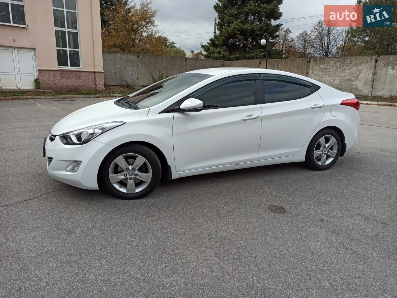 2010 Hyundai Elantra - мініатюра 16