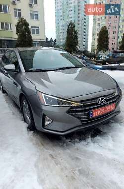 Седан Hyundai Elantra 2020 в Киеве